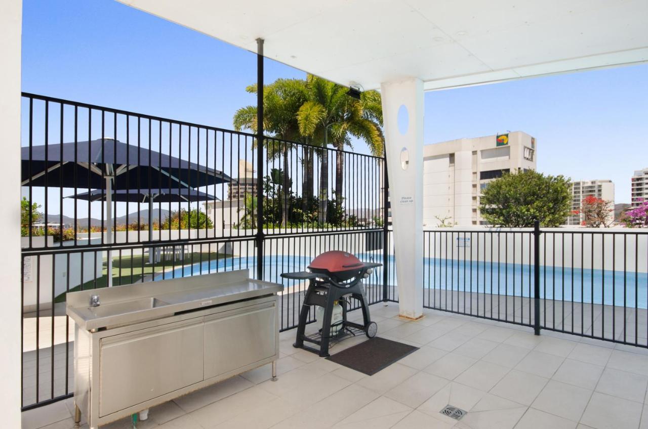 Property Vine - Dalgety Apartments Таунсвилл Экстерьер фото