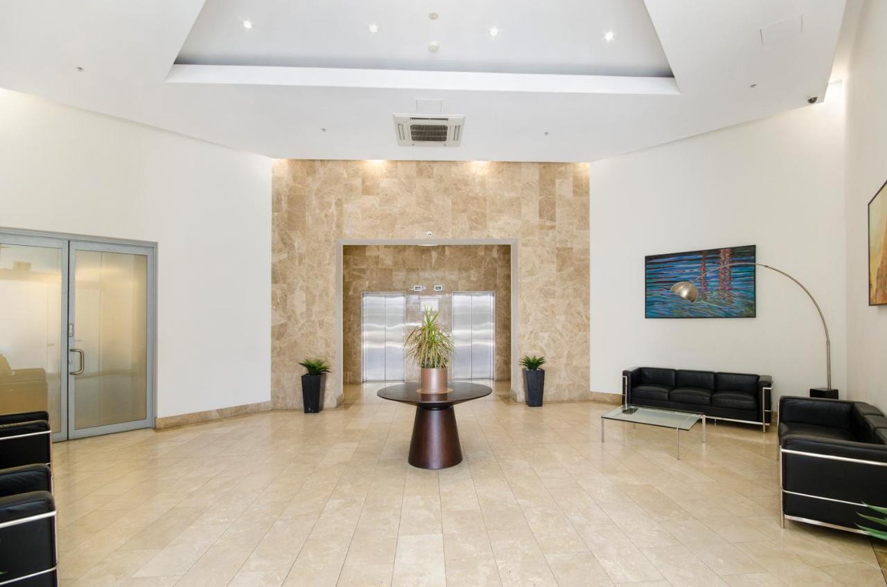Property Vine - Dalgety Apartments Таунсвилл Экстерьер фото